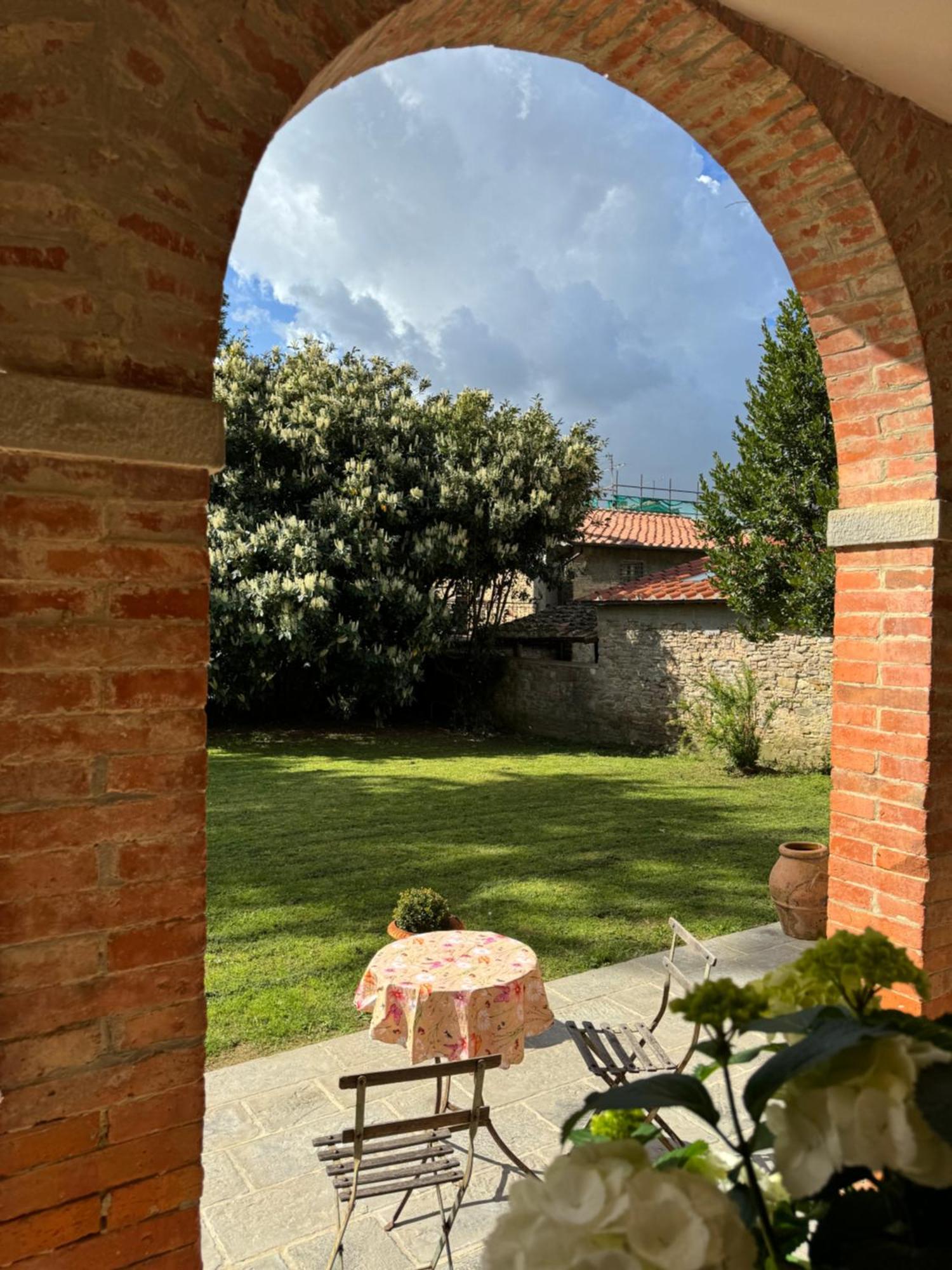 Luco Mugello Casale San Giorgio Bed & Breakfast エクステリア 写真